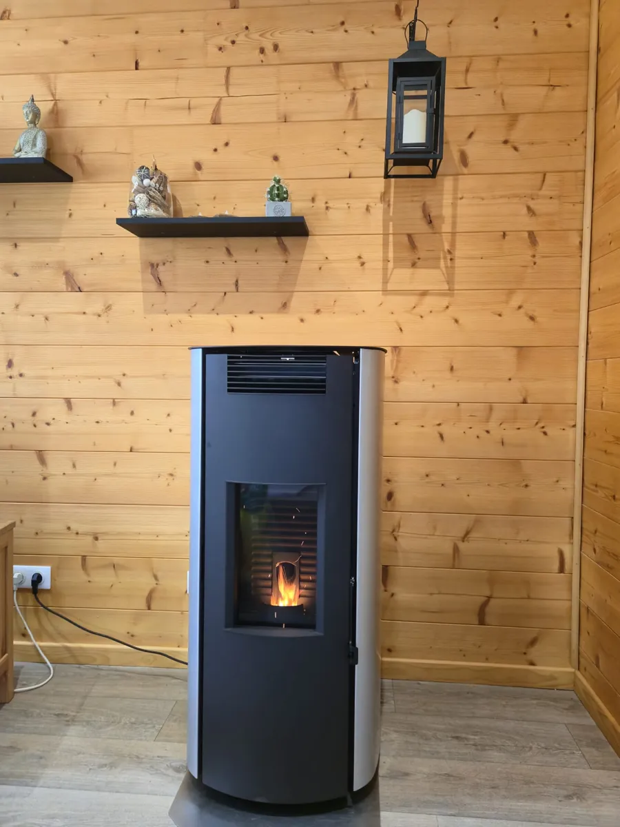 Installation CMG Avalon 6kW & Conduit Façade – Le Chalet de la Cimontaine