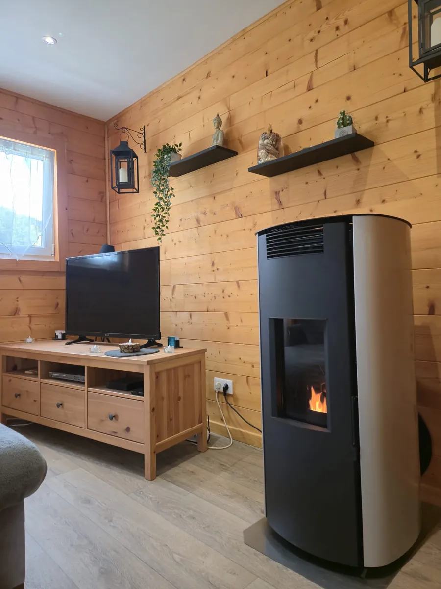 Installation CMG Avalon 6kW & Conduit Façade – Le Chalet de la Cimontaine2